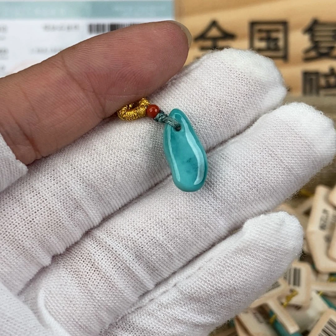 未镶嵌绿松石珠宝奇石