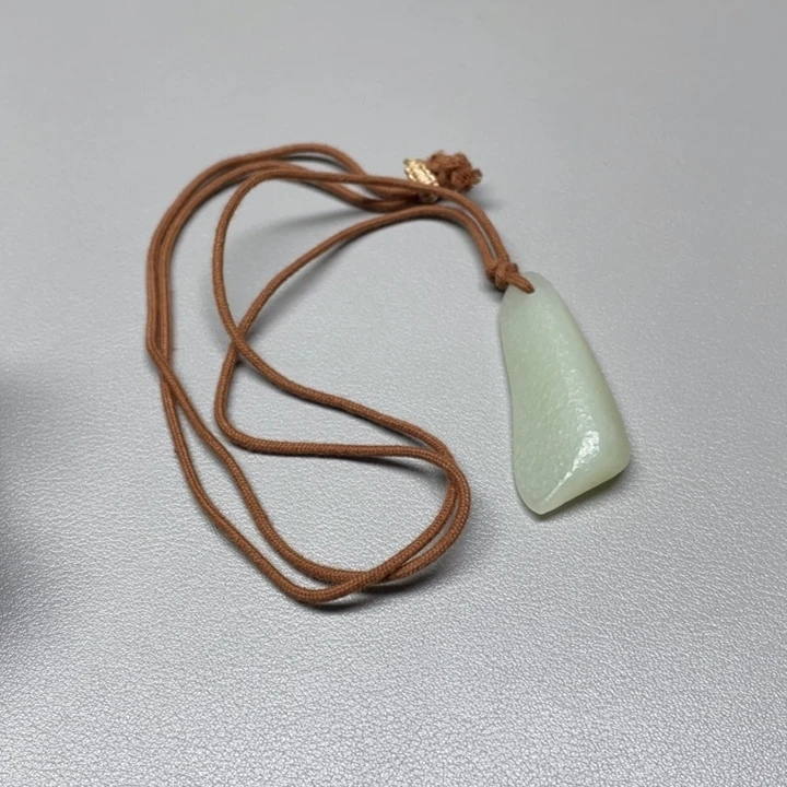 吊坠(不含链)未镶嵌和田玉淡**云