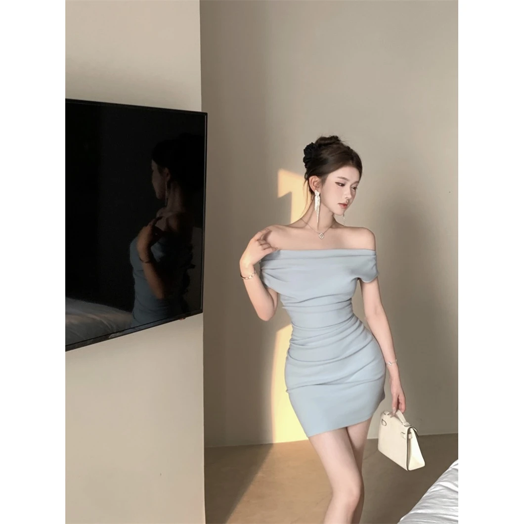 轻奢肯豆女孩气质一字肩露锁骨包臀褶皱连衣裙网红款