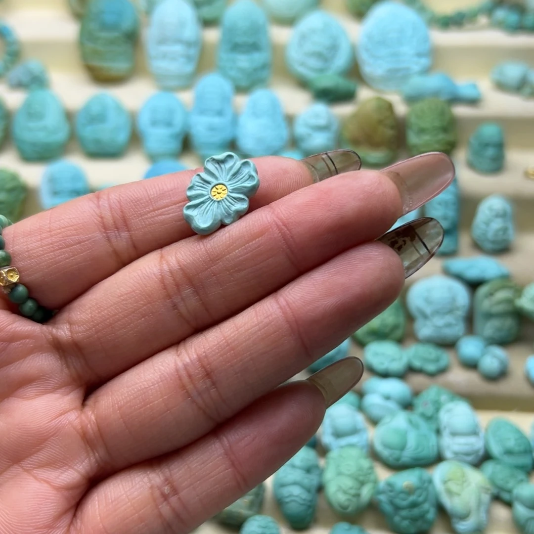 未镶嵌绿松石颈饰