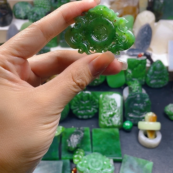 和田玉未镶嵌珠宝半成品