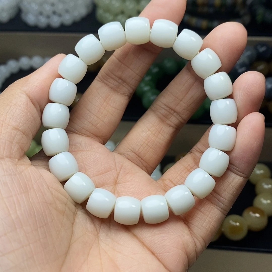 未镶嵌手链和田玉卡10