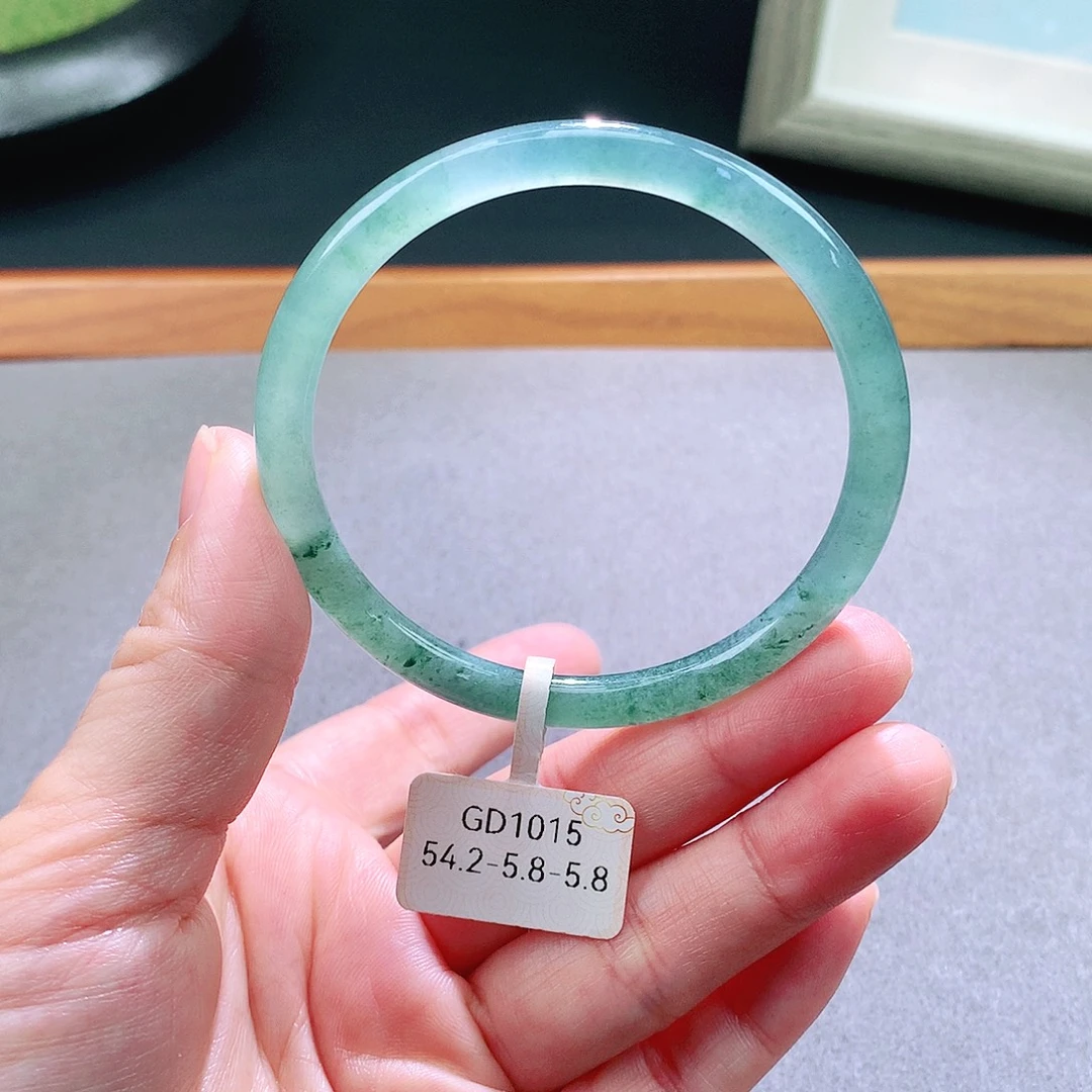 翡翠未镶嵌手镯天然翡翠手镯a货