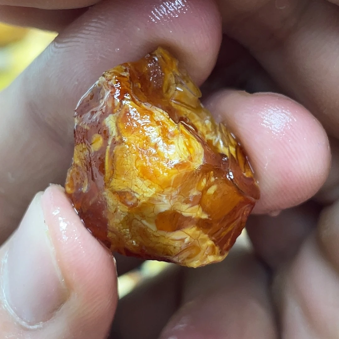 未镶嵌定制琥珀缓*