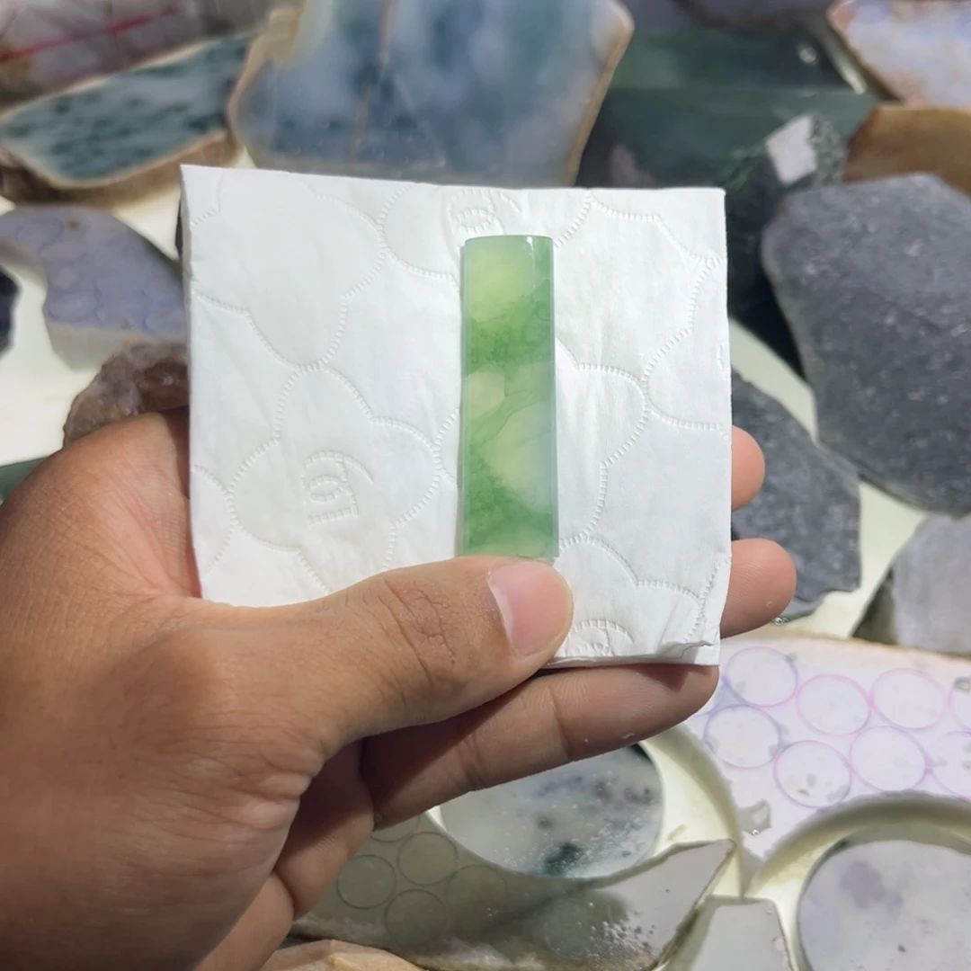 定制翡翠未镶嵌纯天然缅甸翡翠A货