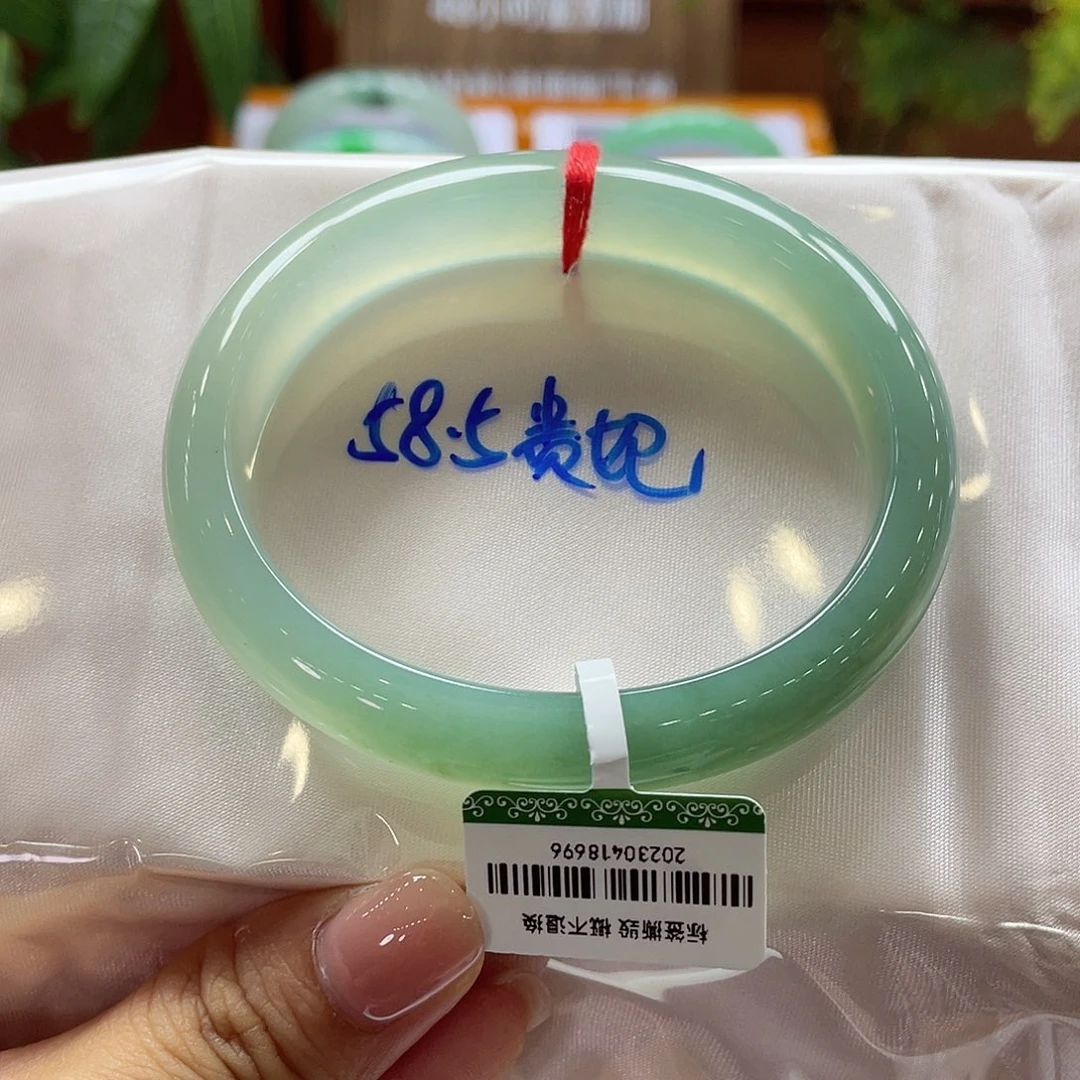 翡翠未镶嵌手镯42 号链接