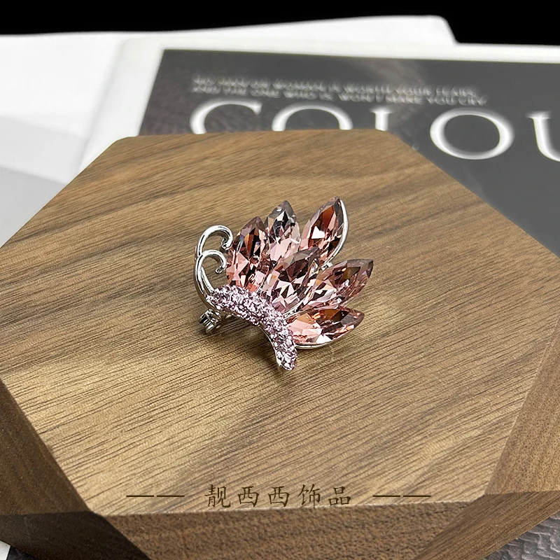 铜合金仿水晶胸针 【LXX靓西西】295 玫瑰粉优雅精致花束3厘米胸针