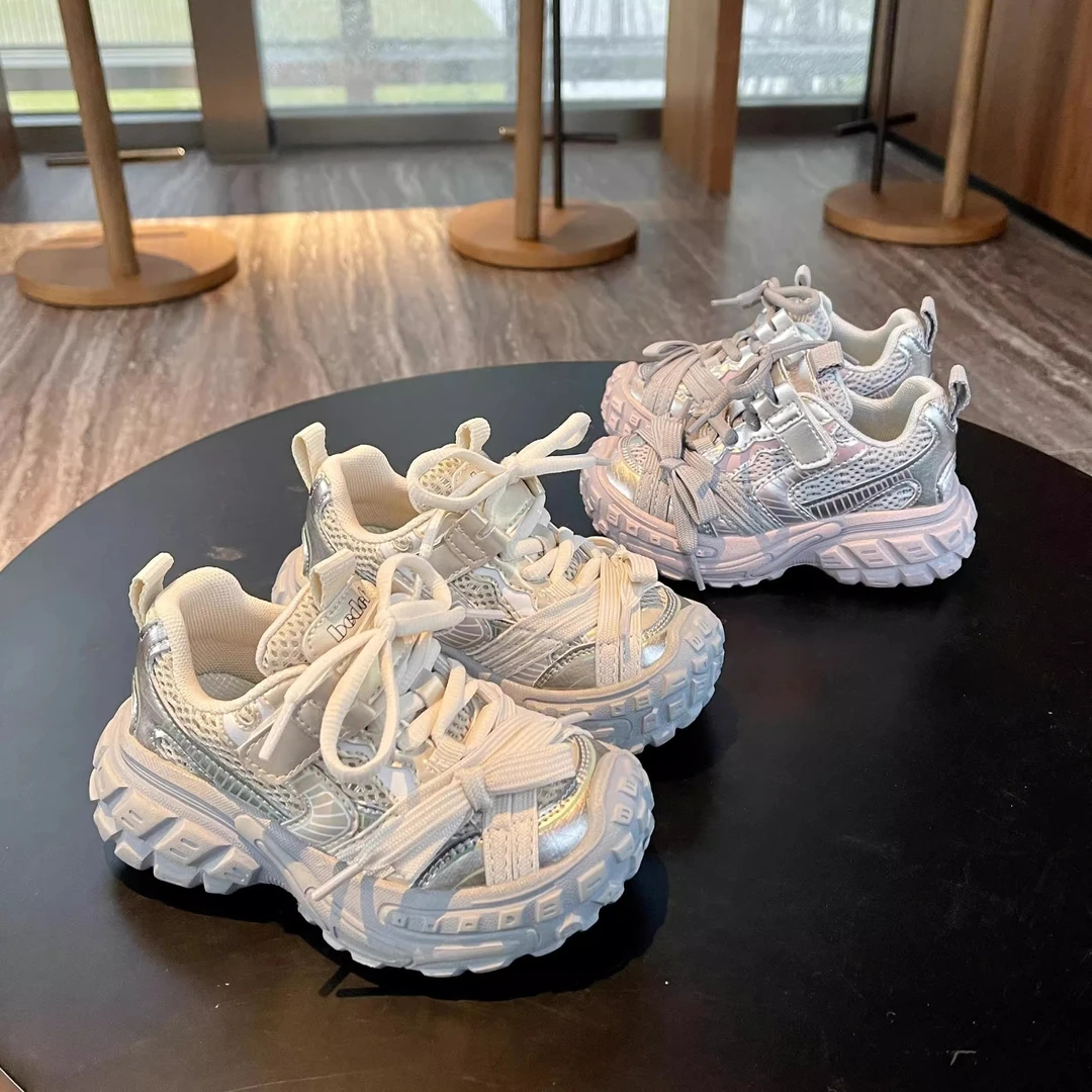 儿童运动鞋2025春秋季新款男童鞋轮胎鞋女童休闲鞋软底轮胎鞋潮牌