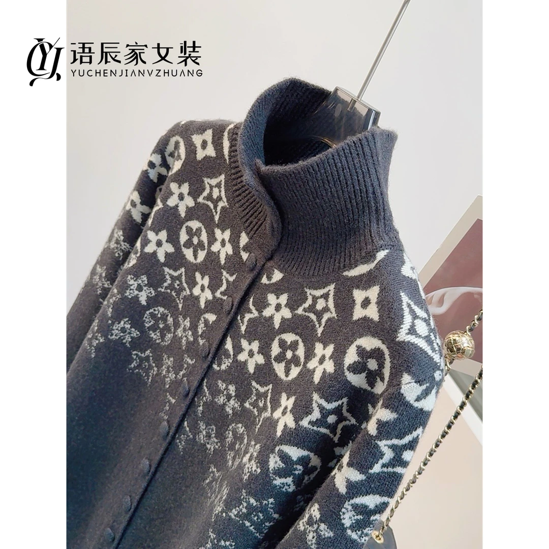 立领纽扣内织提花图案打底衫 ！！毛衣女宽松针织开衫B269