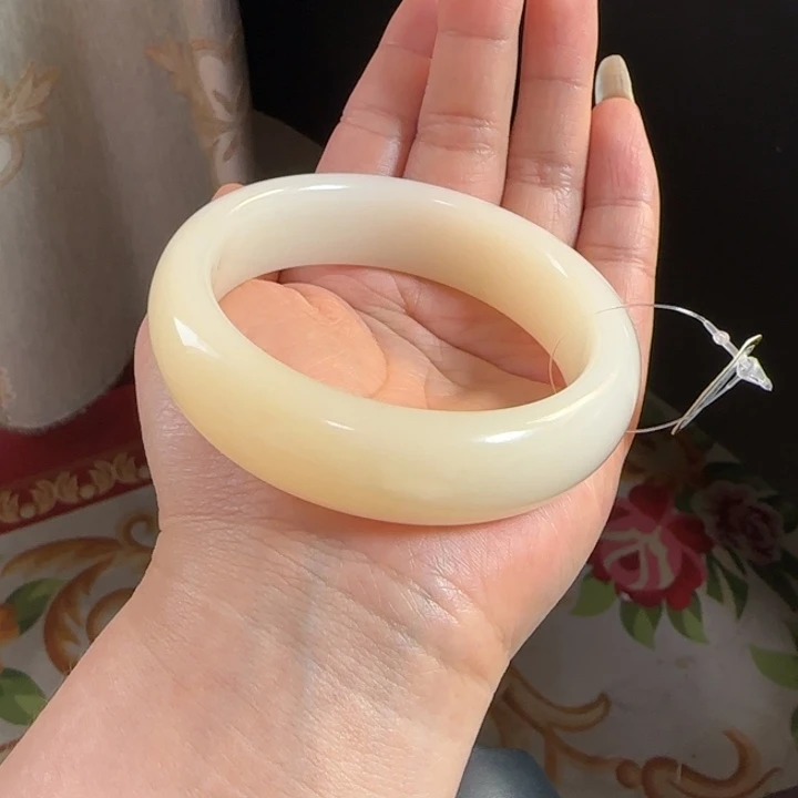 和田玉未镶嵌手镯 60 61