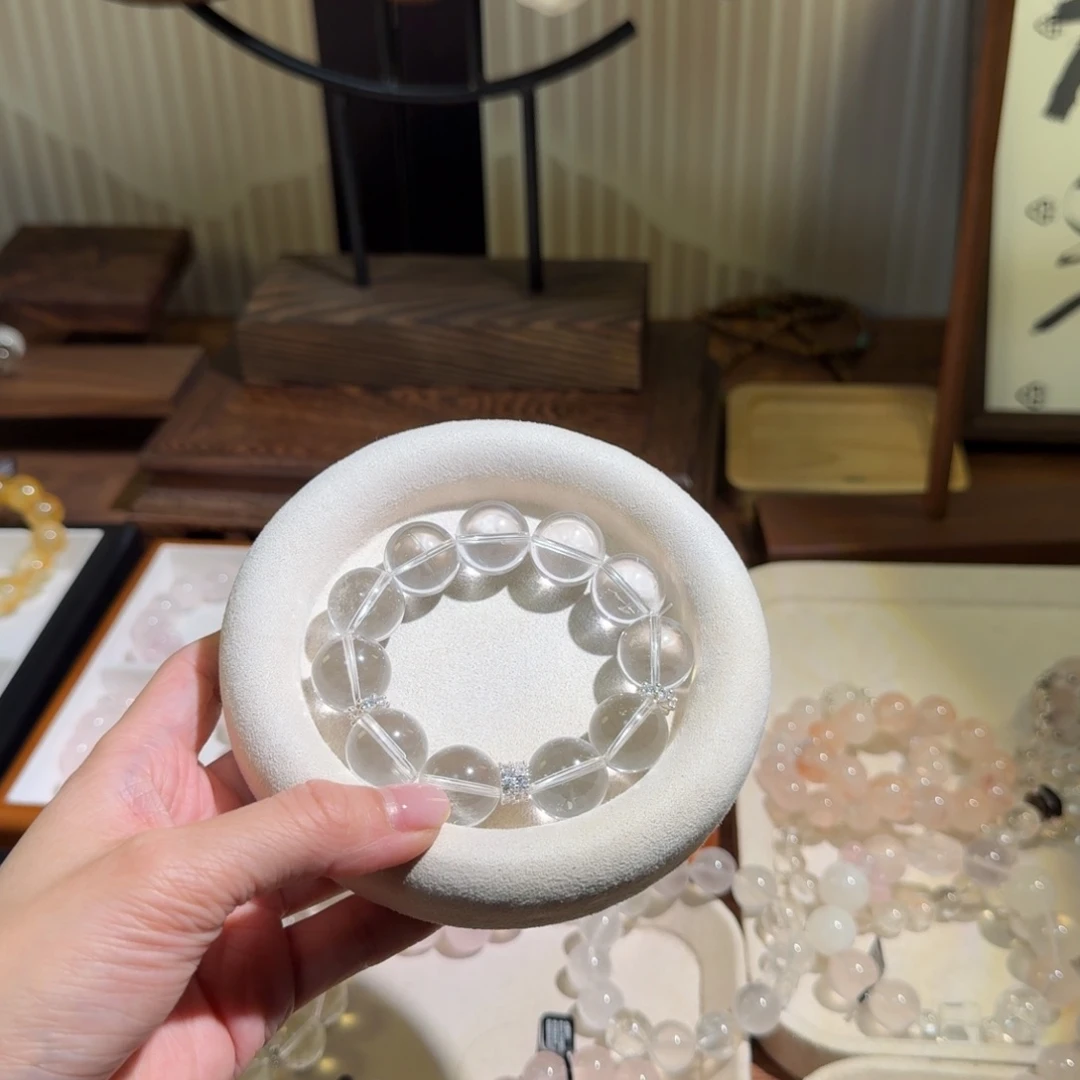 沈***然未镶嵌手链水晶白水