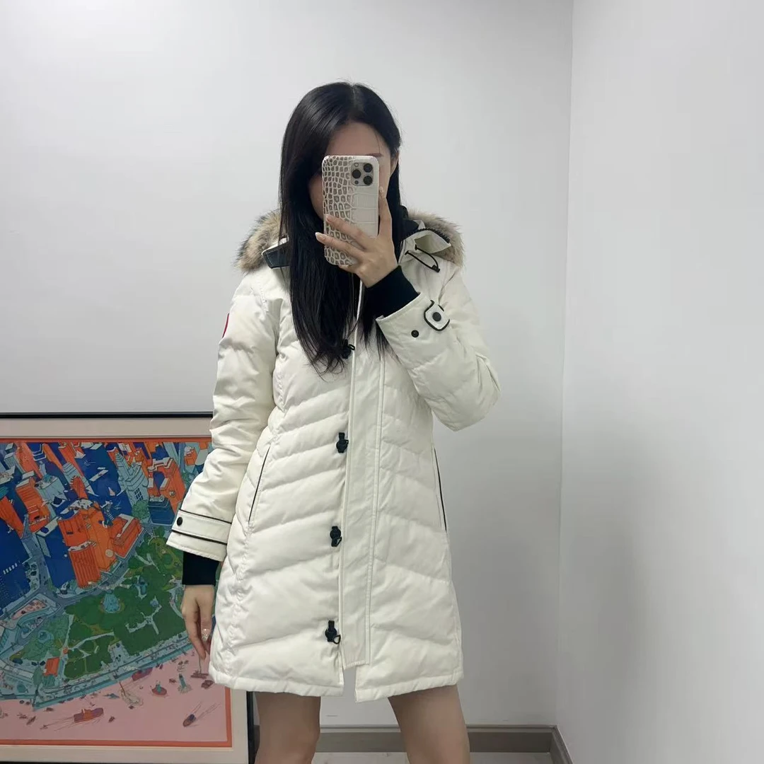 95新 CANADA GOOSE 白色连帽毛领羽绒服S码A级/251205ZWHTL07