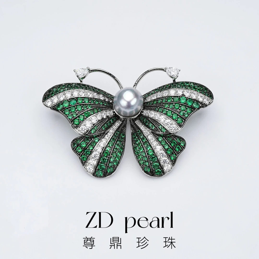 尊鼎珍珠-合金海水珍珠真多麻色蝴蝶胸针8-9mm-Nami
