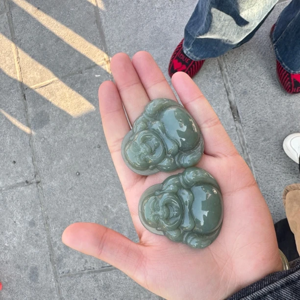 和田玉切末蓝佛公（多样性发一）智