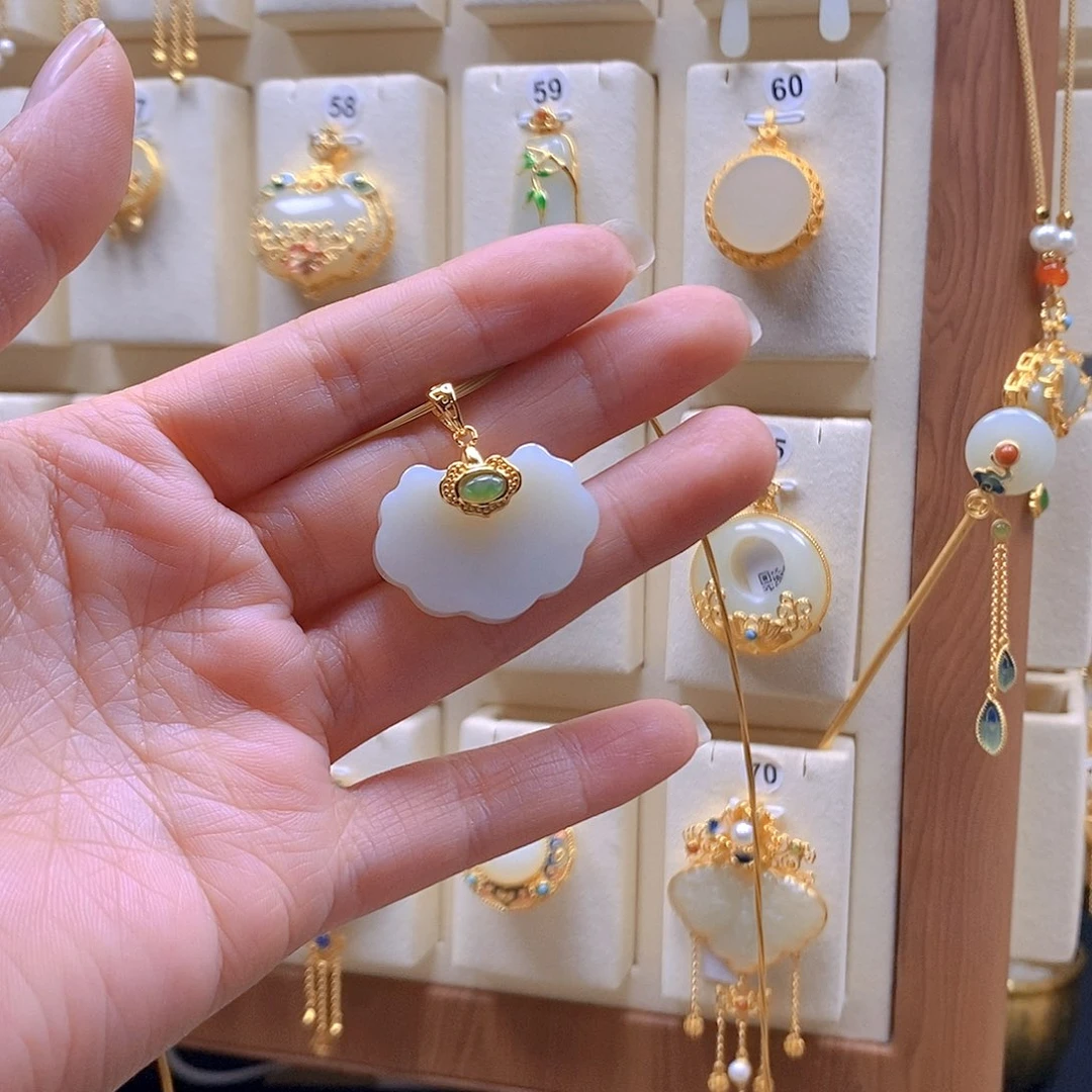 和田玉银S925镶嵌颈饰