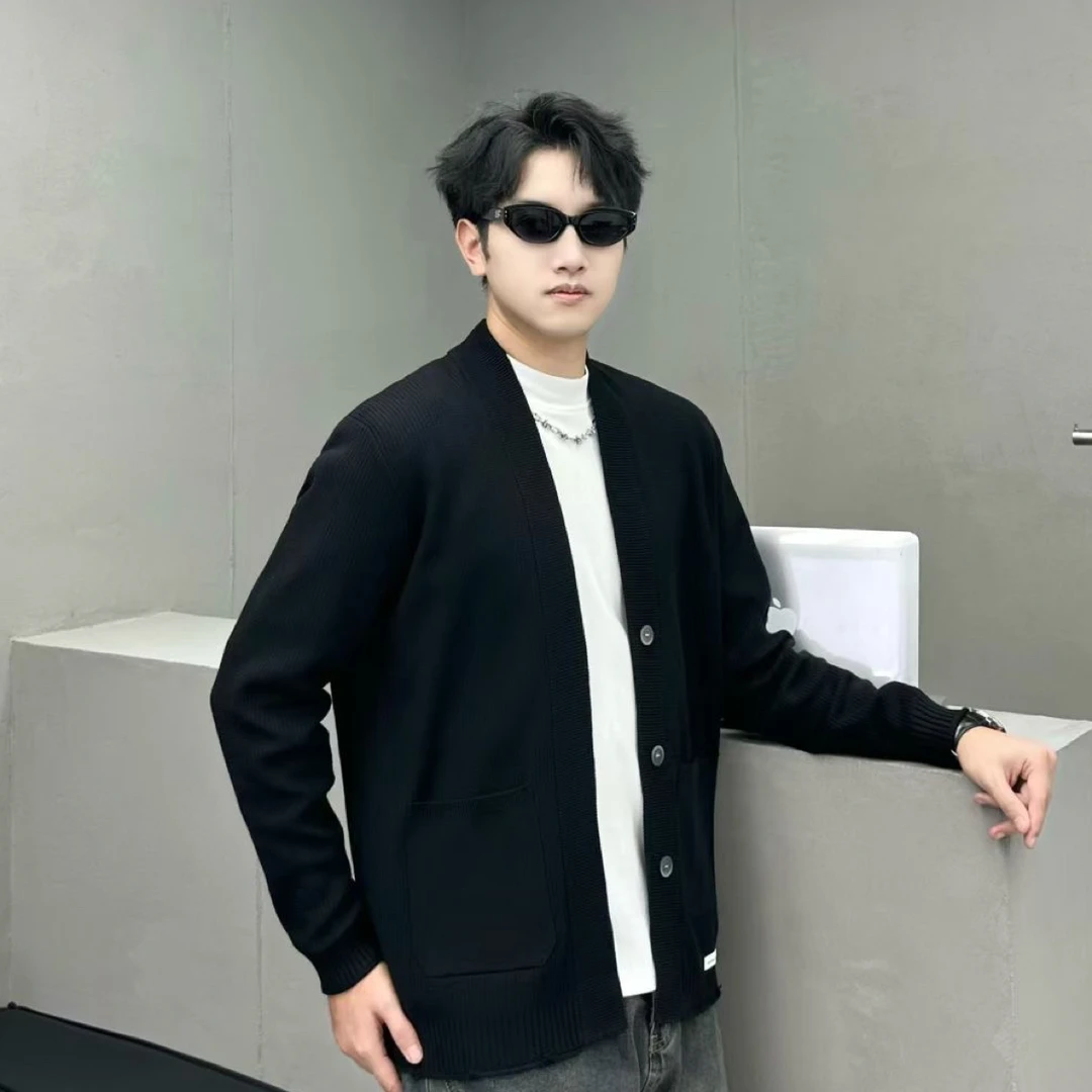宽松针织衫休闲秋季百搭男士针织V领春秋毛衣开衫