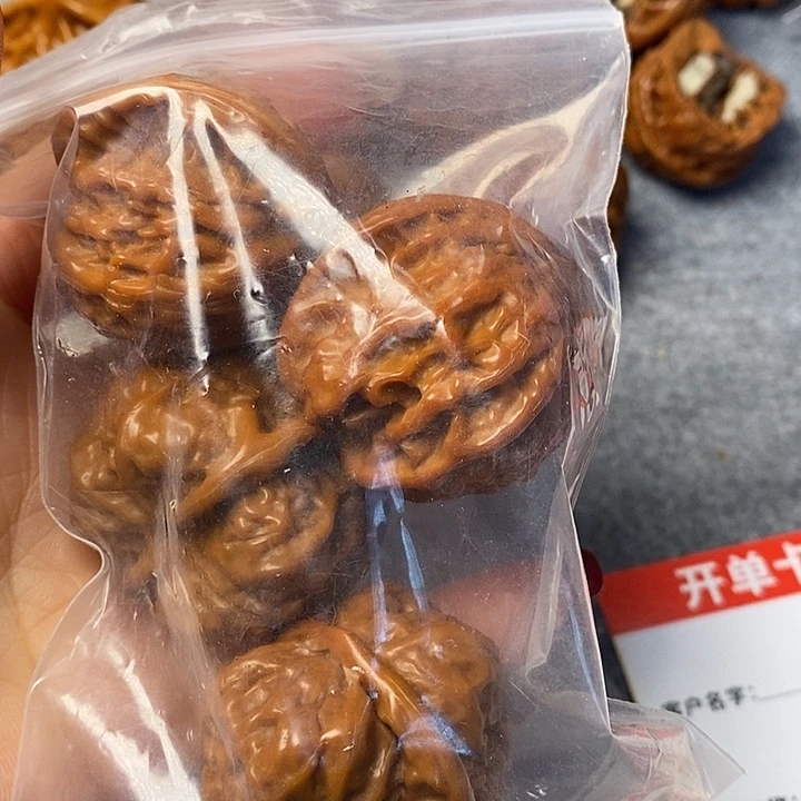 王***递文玩核桃把件蛤蟆