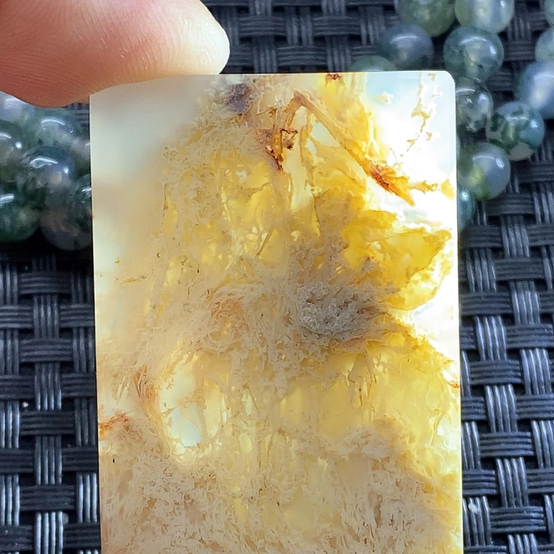 未镶嵌颈饰玛瑙/玉髓狗*棘