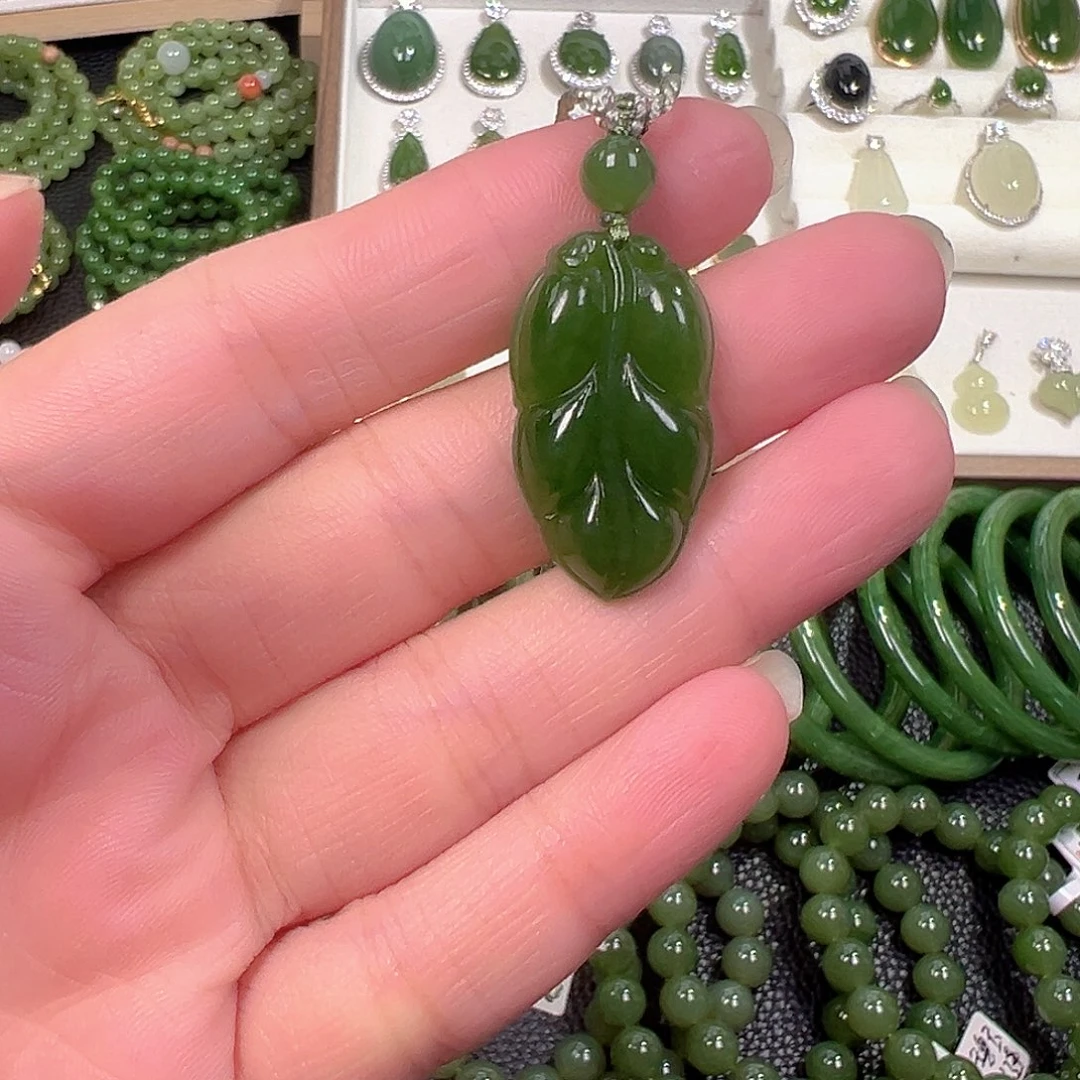 和田玉（碧玉）未镶嵌颈饰