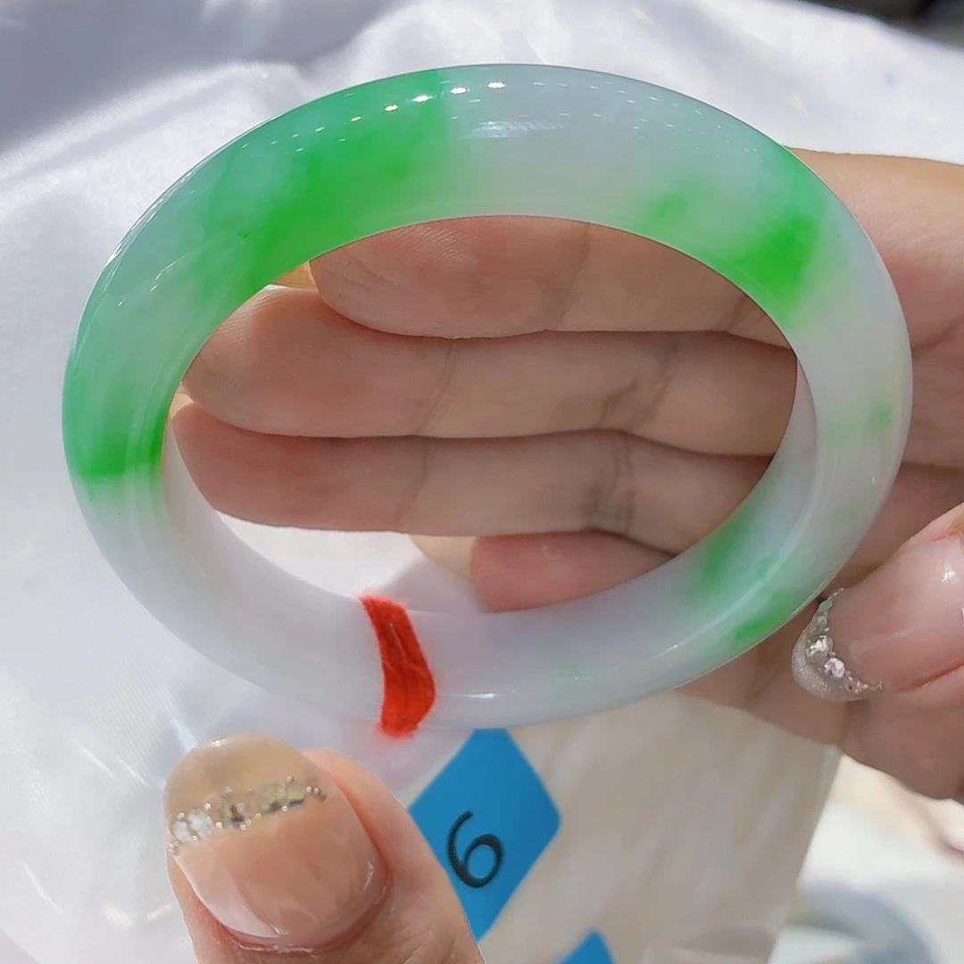 未镶嵌手镯翡翠w**婉翡翠手镯分单50000