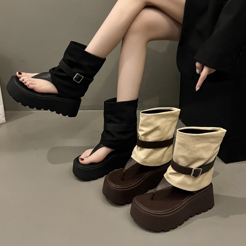 南在南方复古厚底夹趾凉靴女2025夏季新款网红百搭时尚厚底短靴子