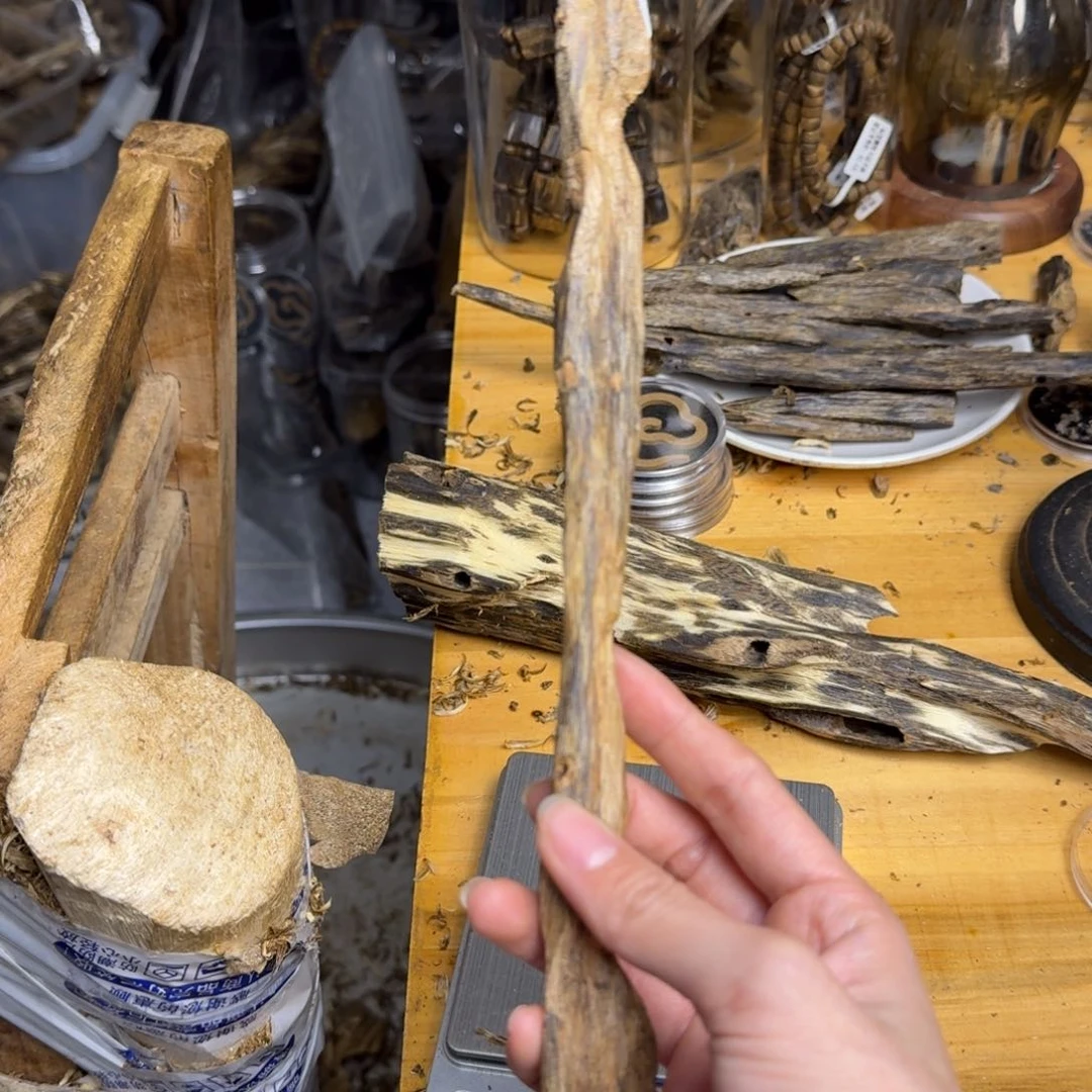 沉香沉香碎屑白棋品种块料22克