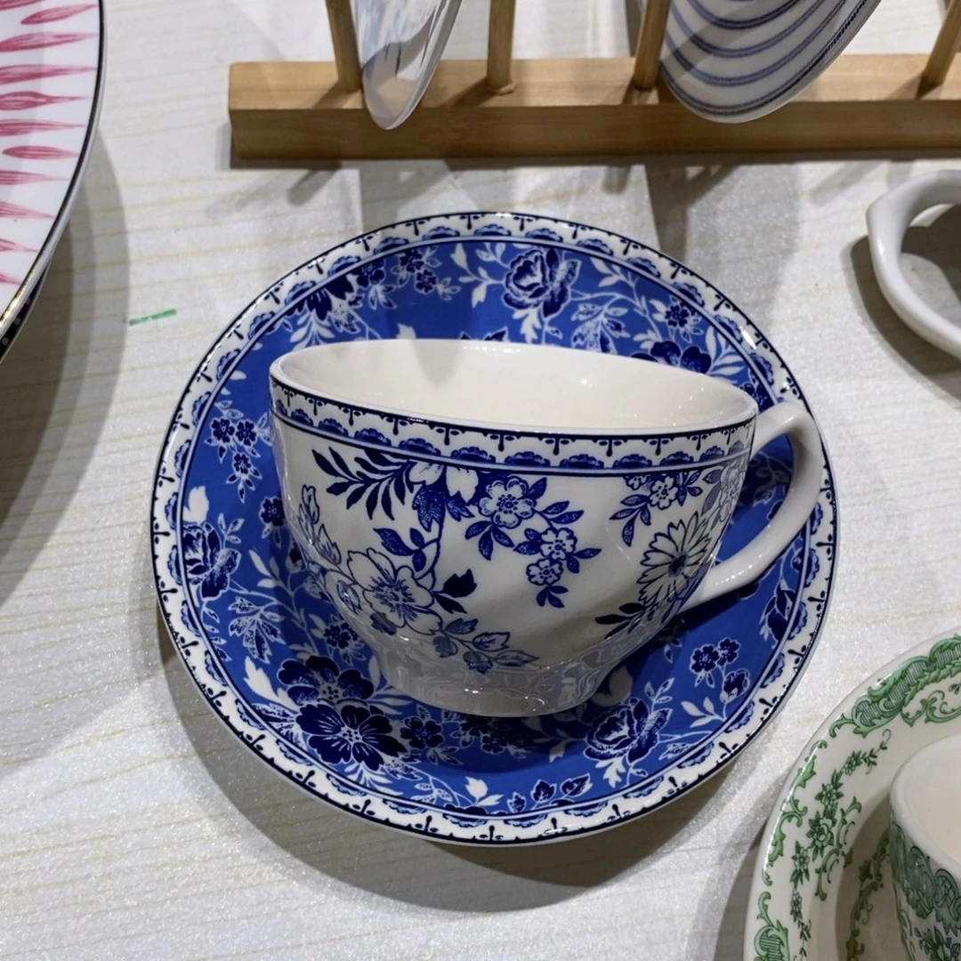 瓷微瑕青花咖啡杯