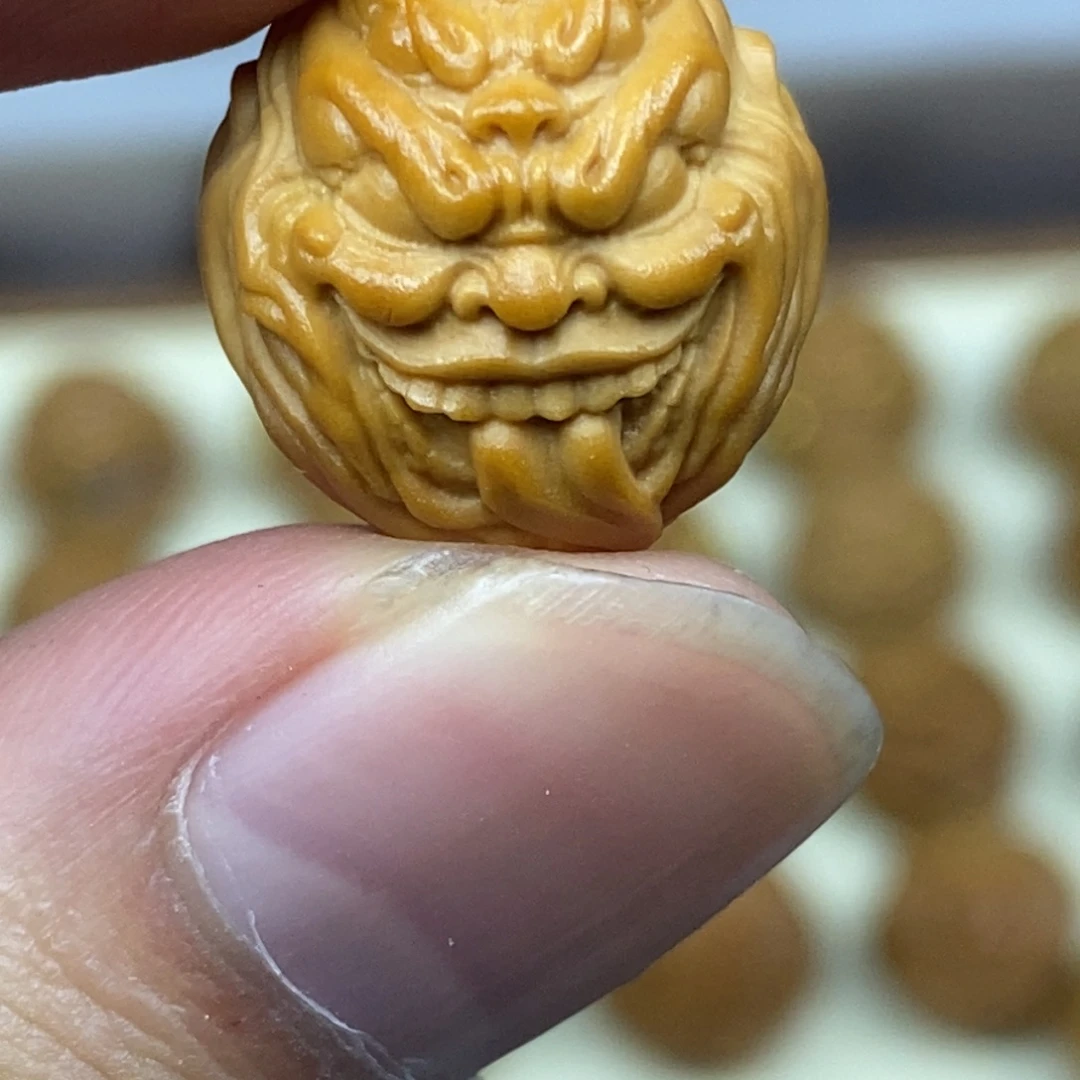 吊坠猴头核桃四目舔僧