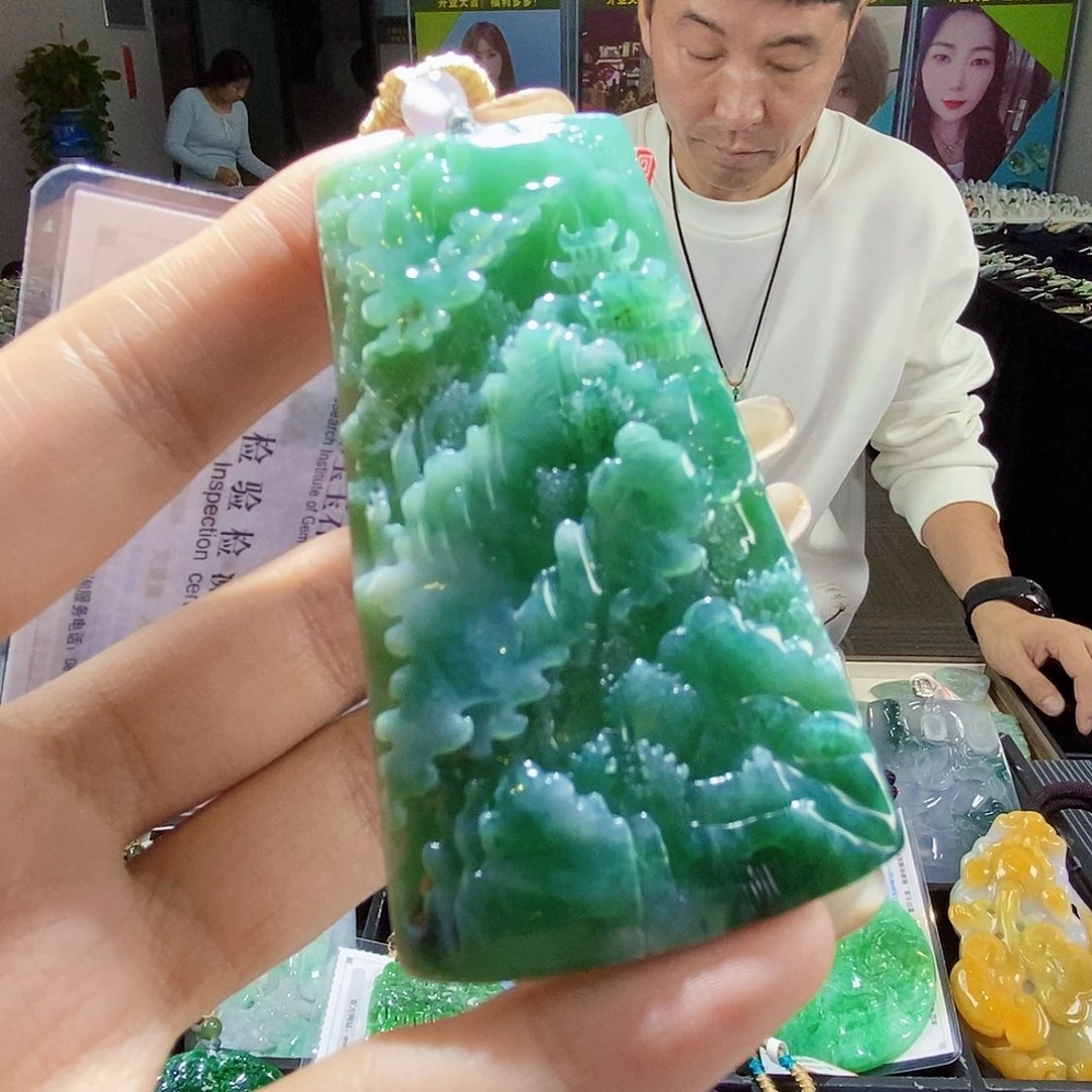颈饰未镶嵌翡翠翡翠
