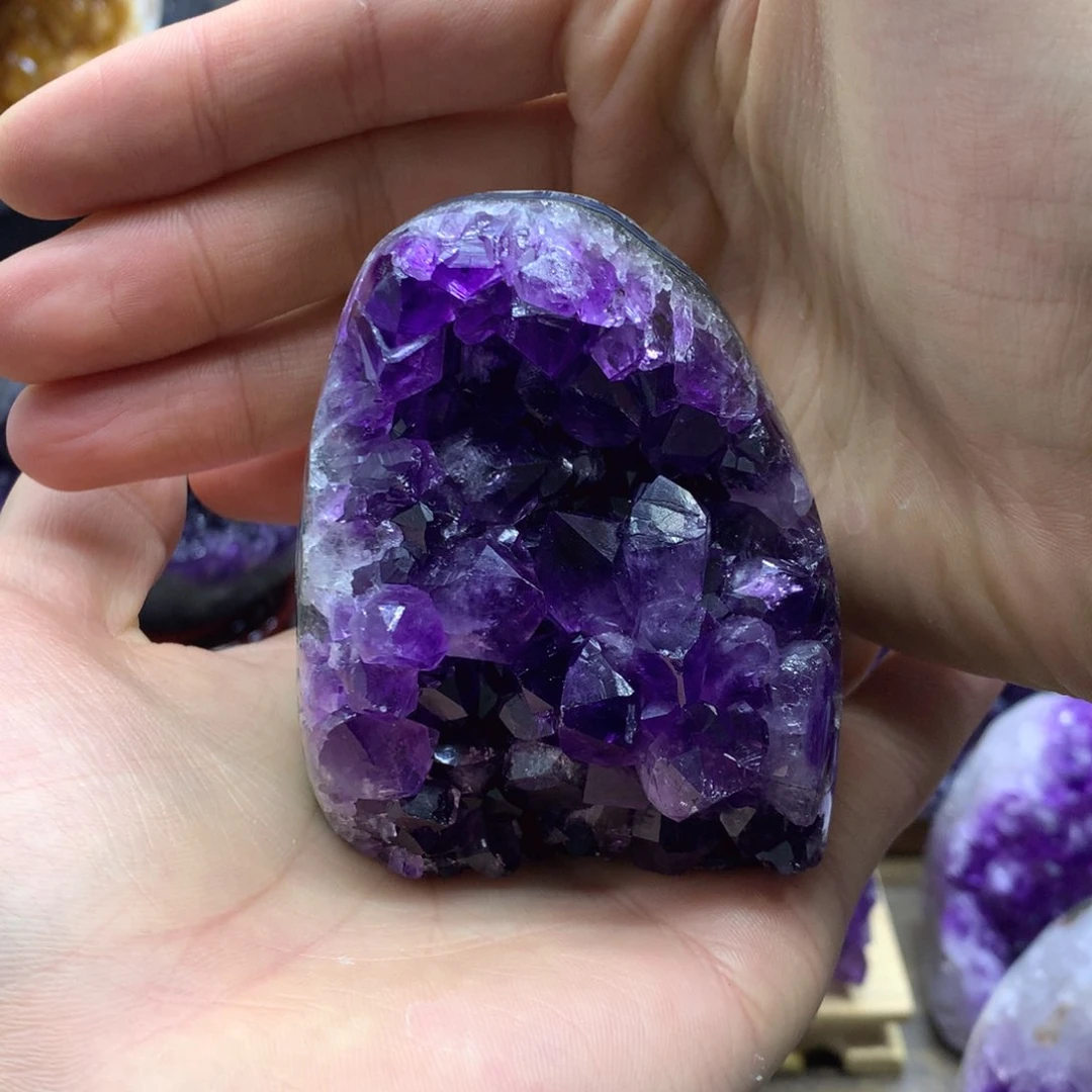 紫晶大型摆件（非配饰）未镶嵌