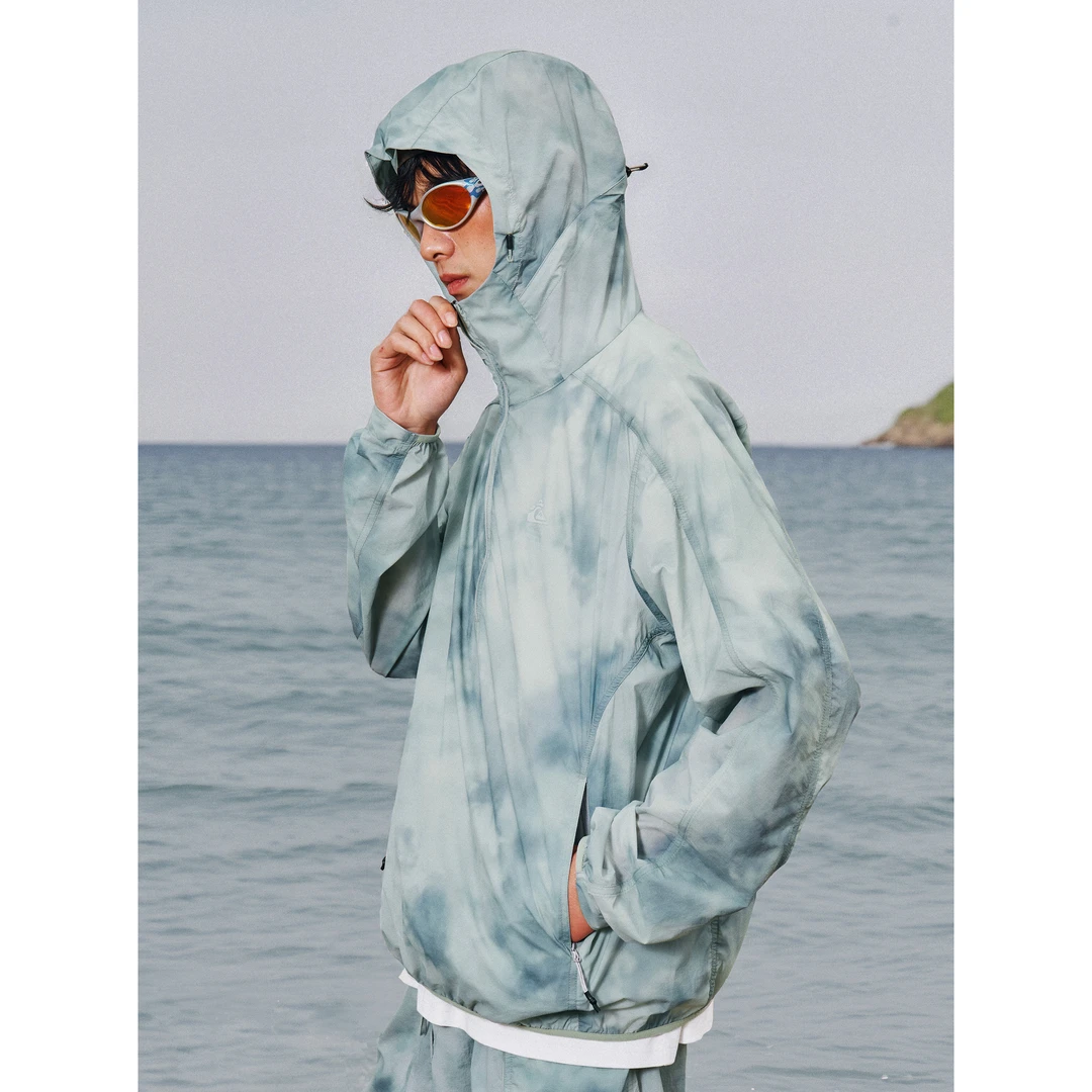 Monterest X Quiksilver联名 UPF40+扎染满印套头连帽防晒服外套