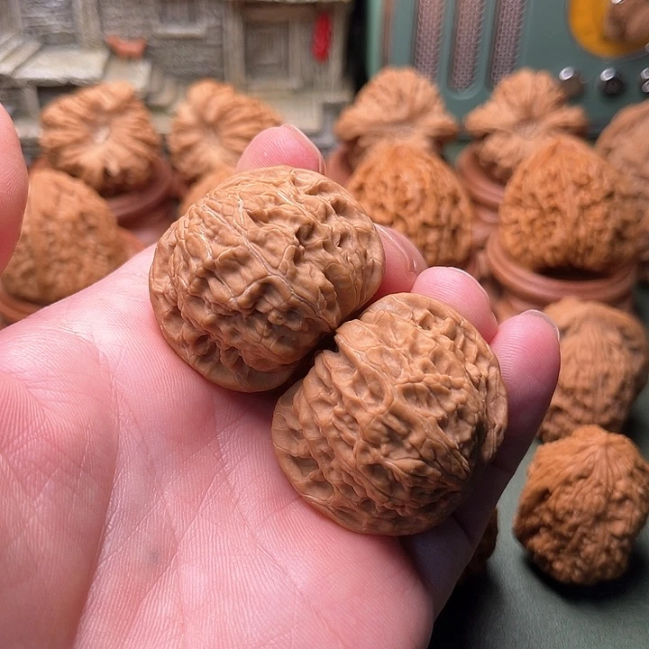 文玩核桃把件磨盘