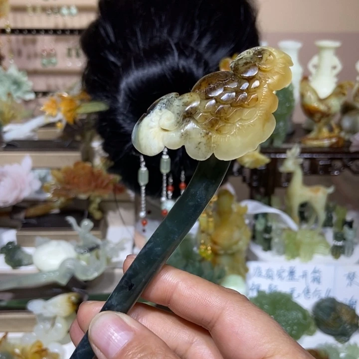 蛇纹石玉未镶嵌发饰
