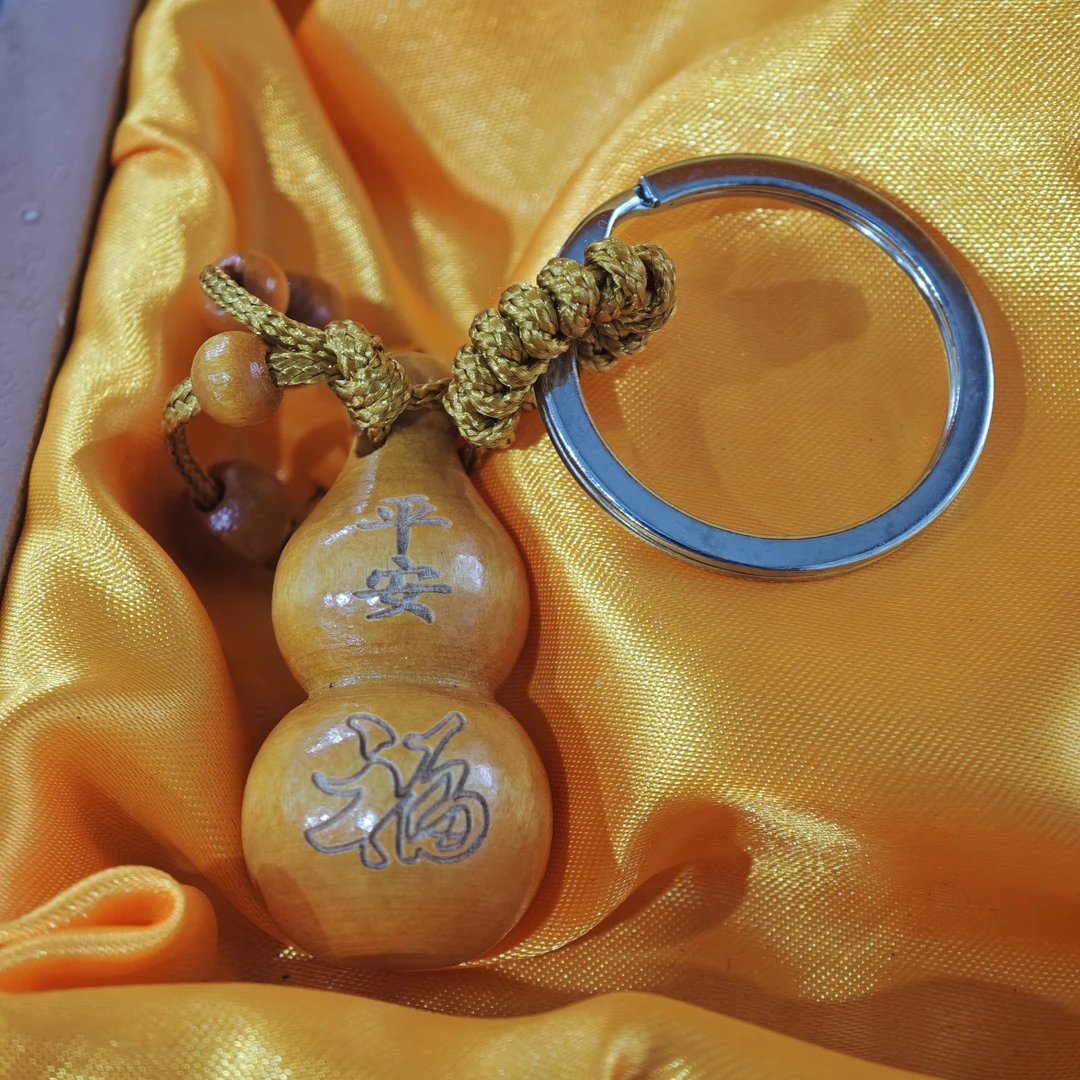 T38 桃木小葫芦手把件