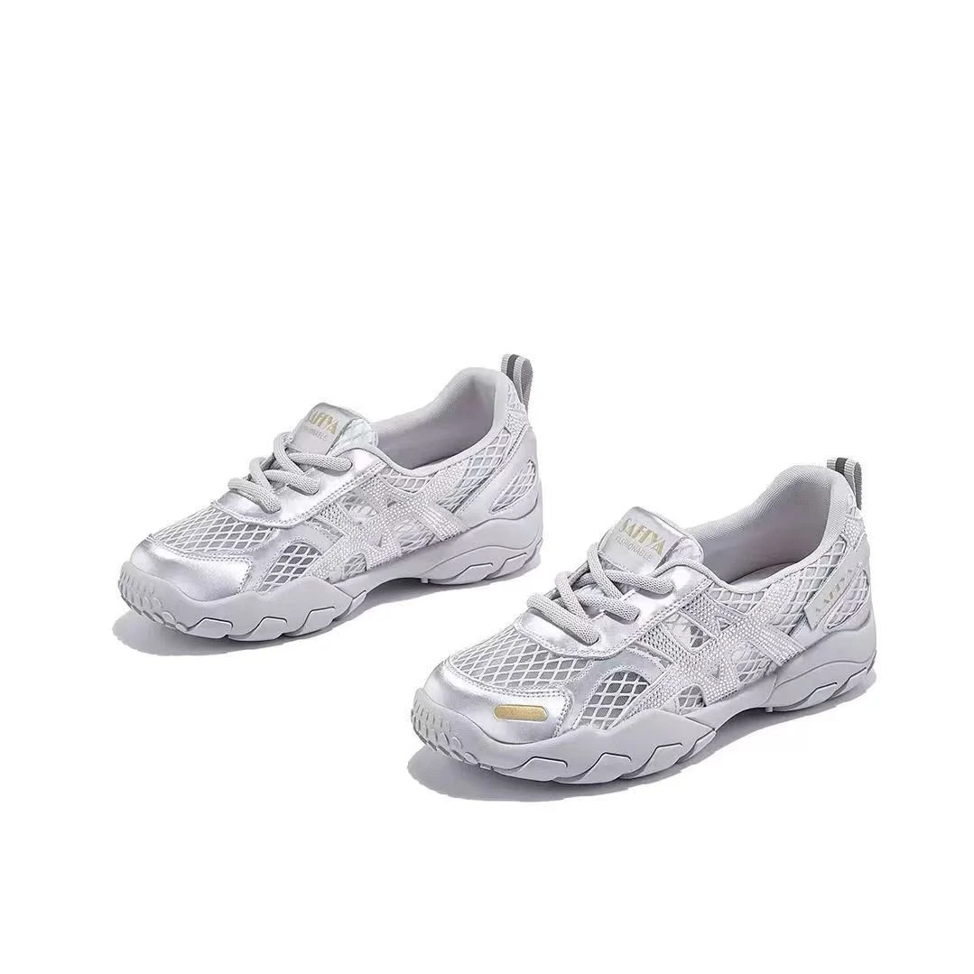 2025夏季水钻新款网面舒适透气时尚百搭休闲阿甘鞋