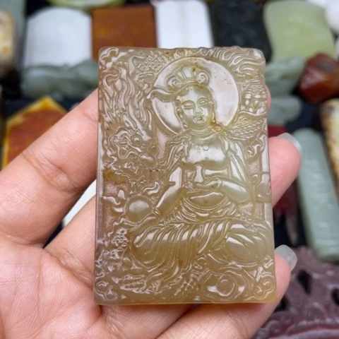 蛇纹石玉未镶嵌颈饰7