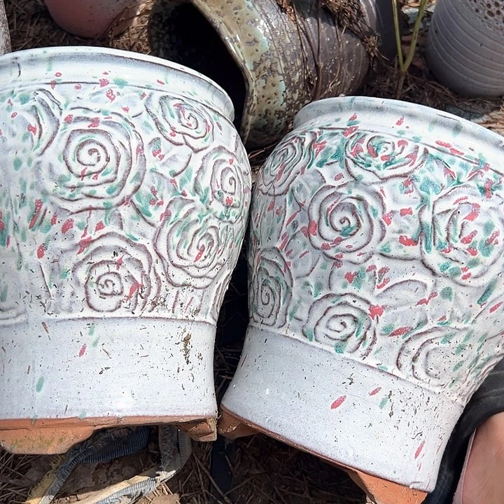 紫砂花盆口18高23清仓价。。。。。。。。。。