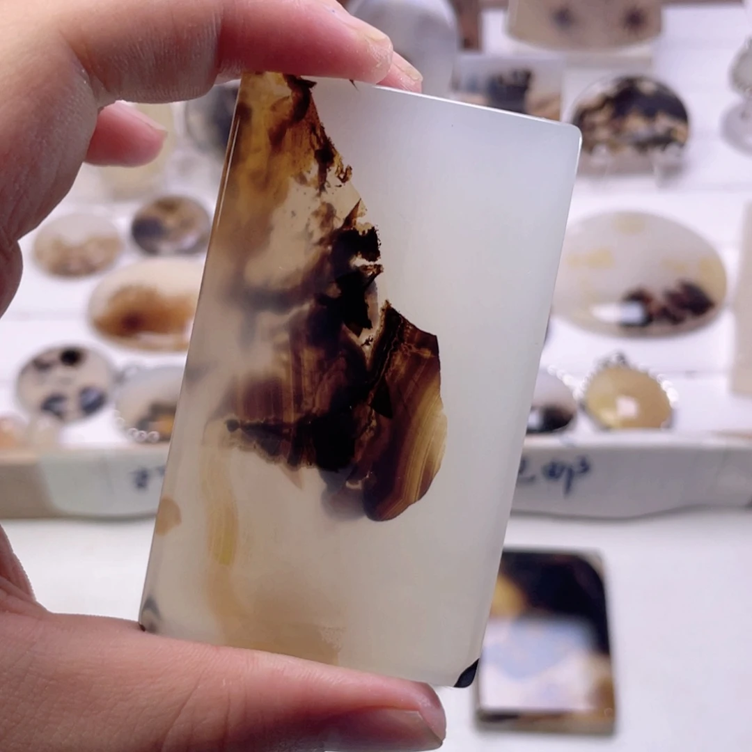 玛瑙/玉髓颈饰未镶嵌