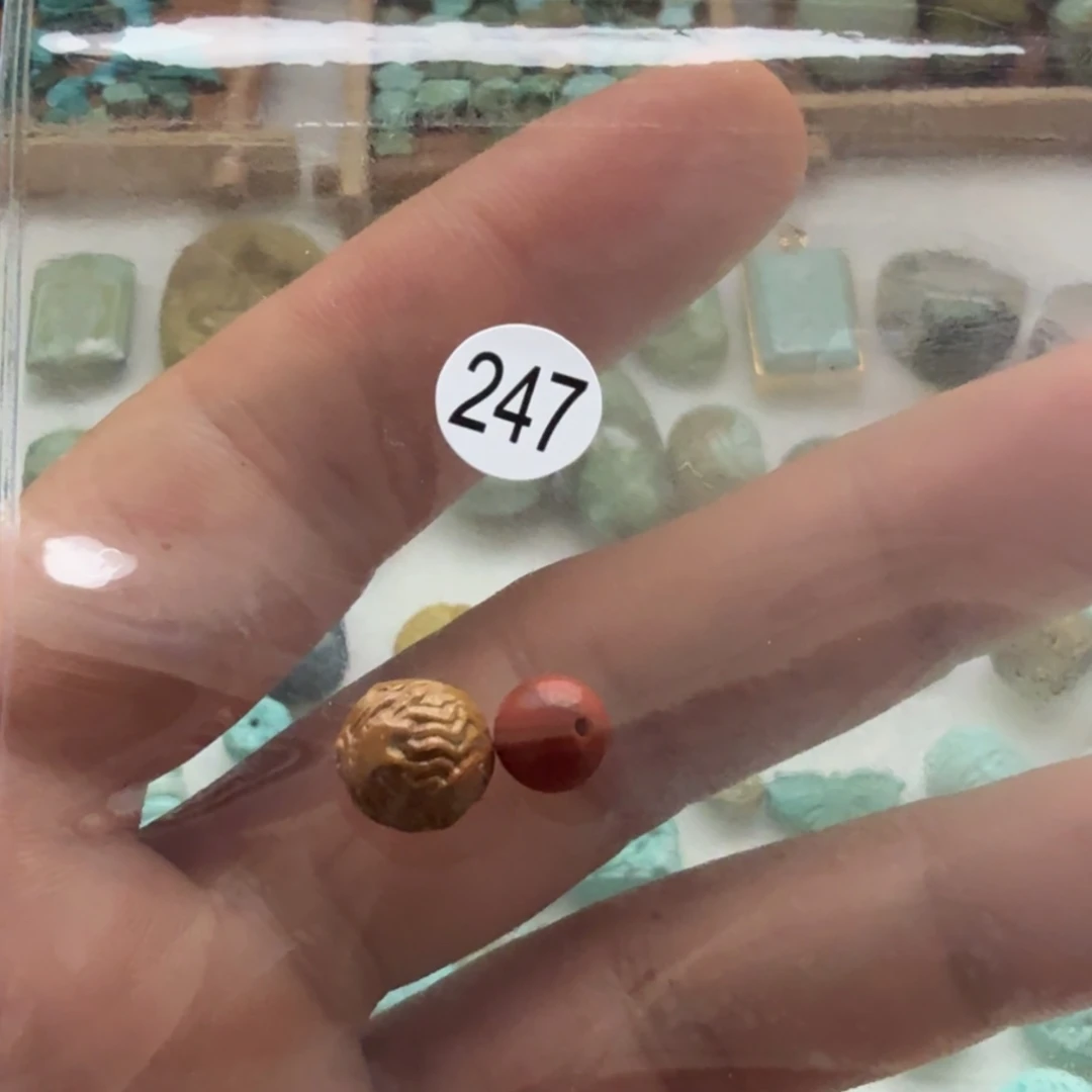 南红玛瑙未镶嵌珠宝奇石