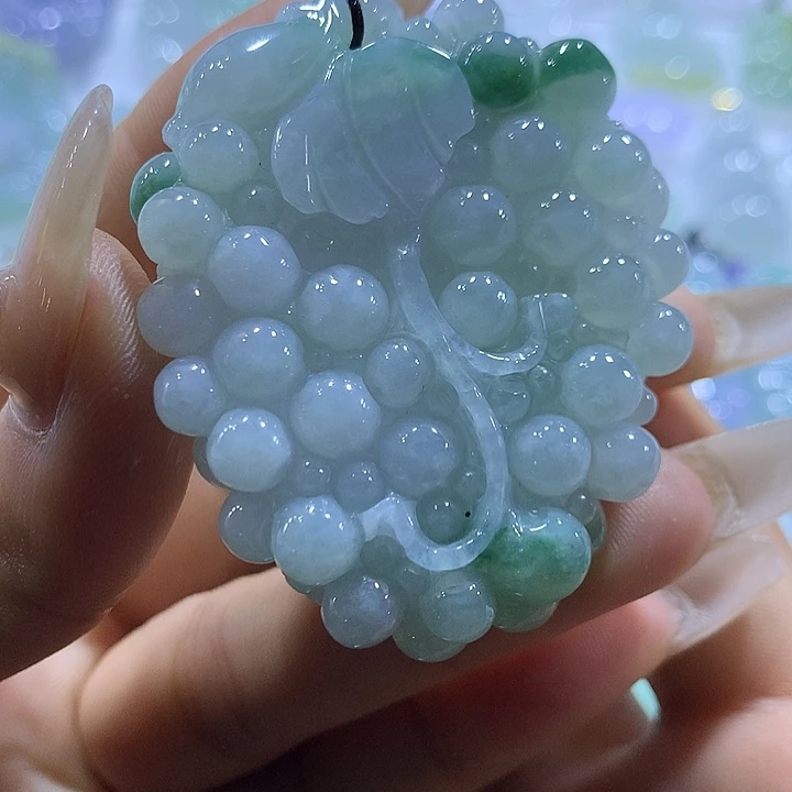 翡翠未镶嵌颈饰天然翡翠A货吊坠