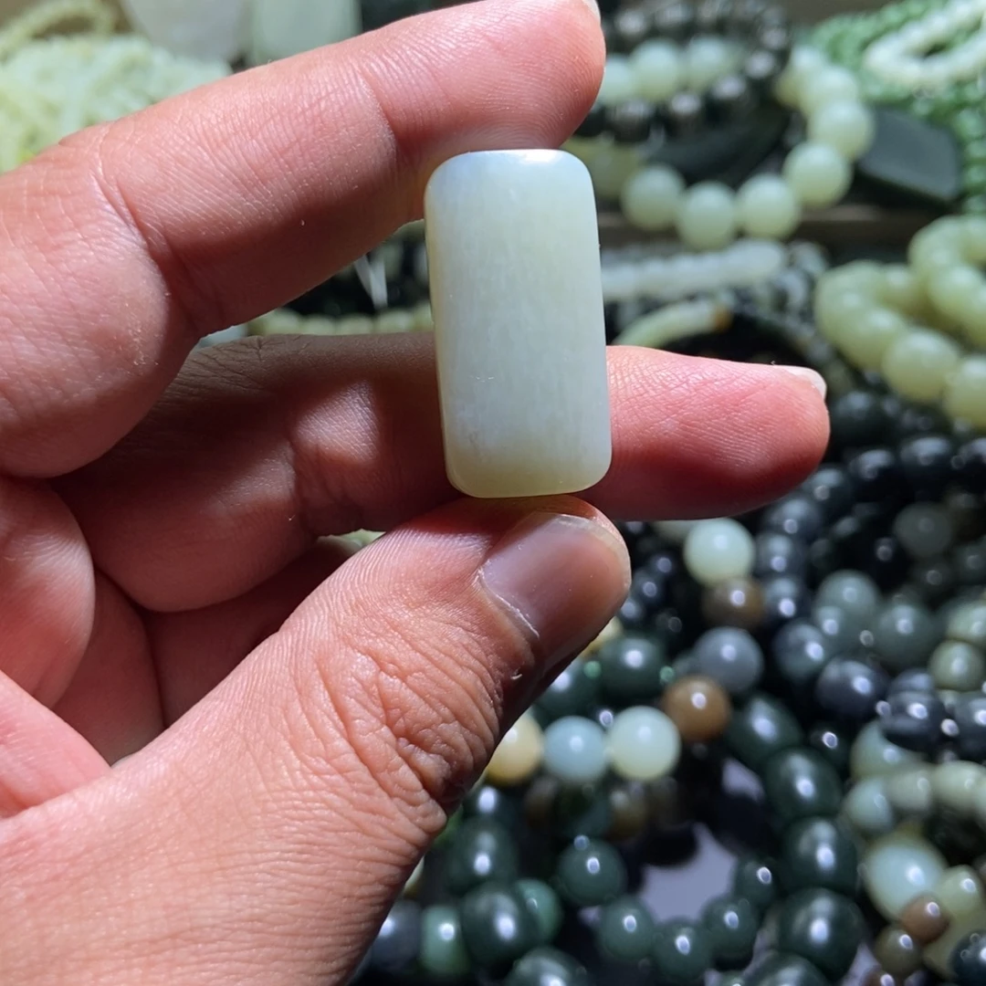 和田玉（糖玉）未镶嵌项链