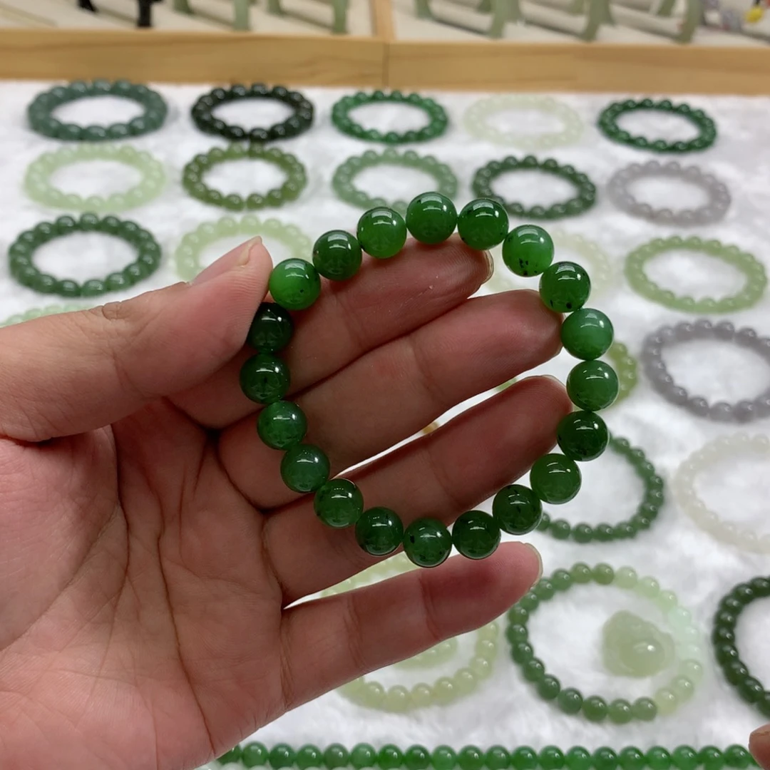 未镶嵌手串和田玉（猕猴桃碧玉9.5）