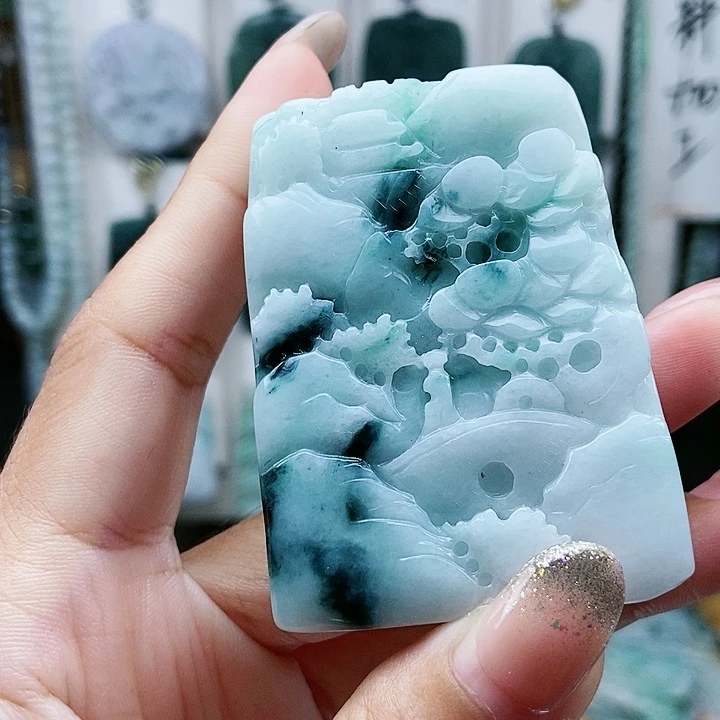 翡翠未镶嵌颈饰翡翠