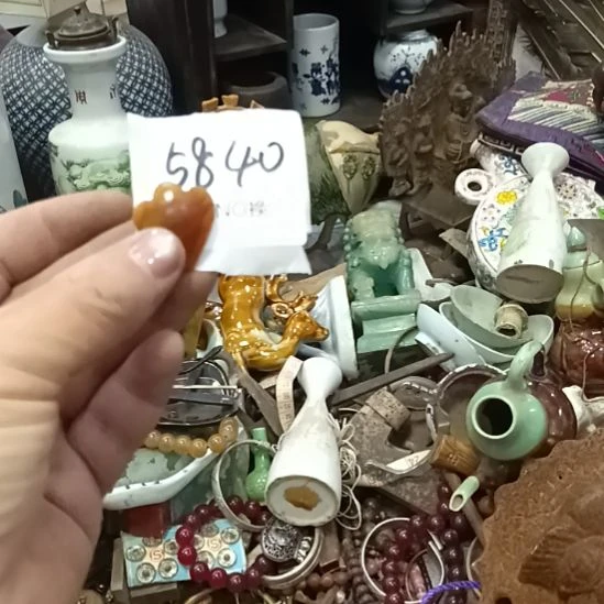 红***瓷片5840的工艺品