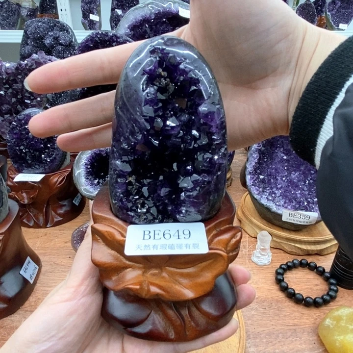 紫晶大型摆件（非配饰）未镶嵌