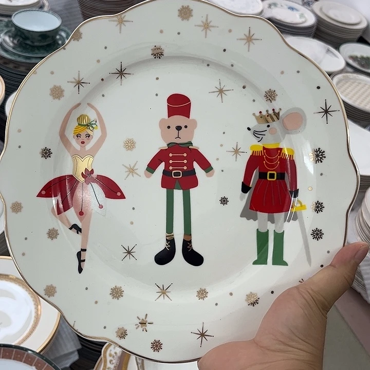 新骨瓷公主10.5英寸两个平盘微瑕完美主义者慎拍