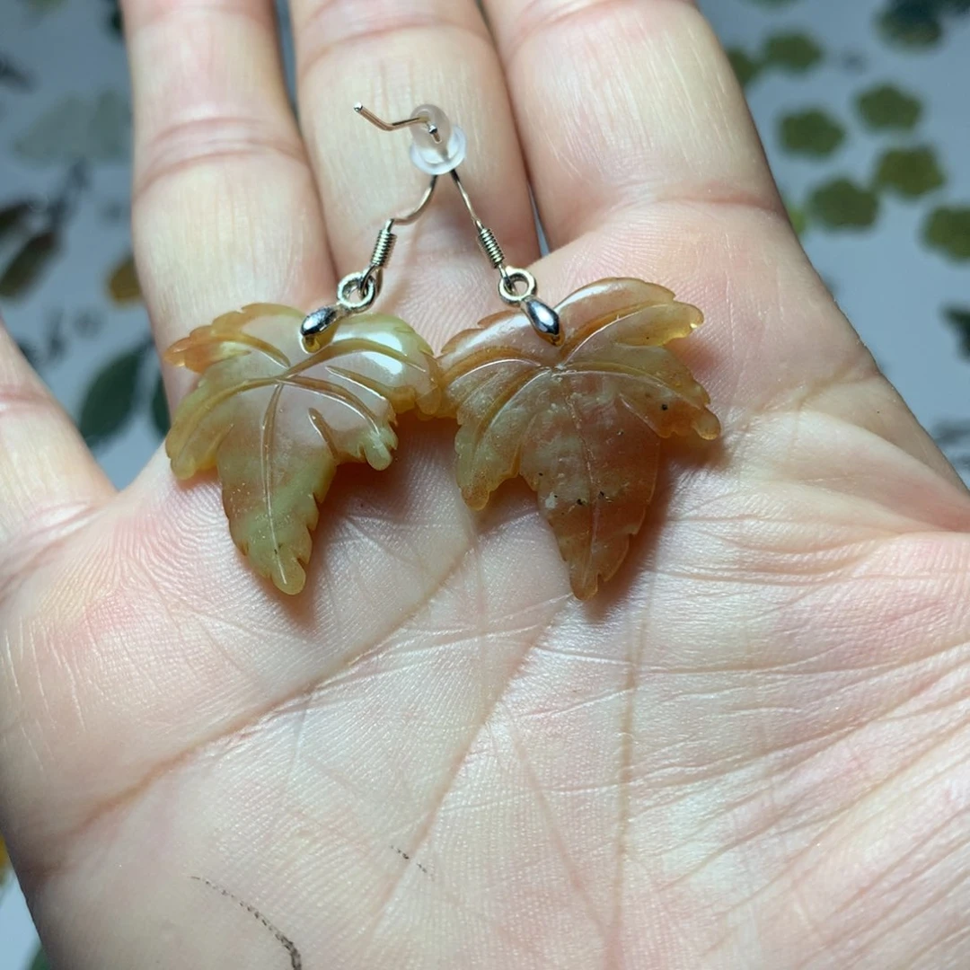 蛇纹石玉耳环未镶嵌筱*