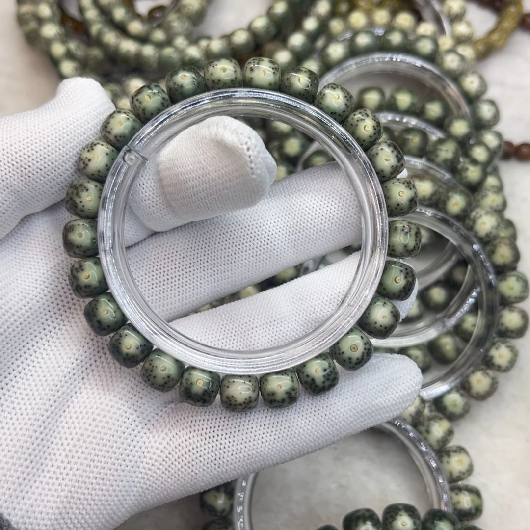 星月菩提手串绿幽灵