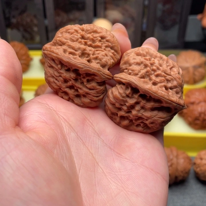 文玩核桃把件平谷凹底41全品