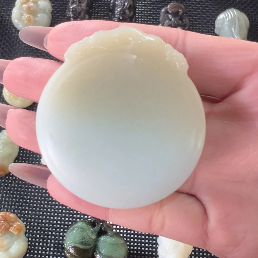 和田玉（糖玉）未镶嵌颈饰
